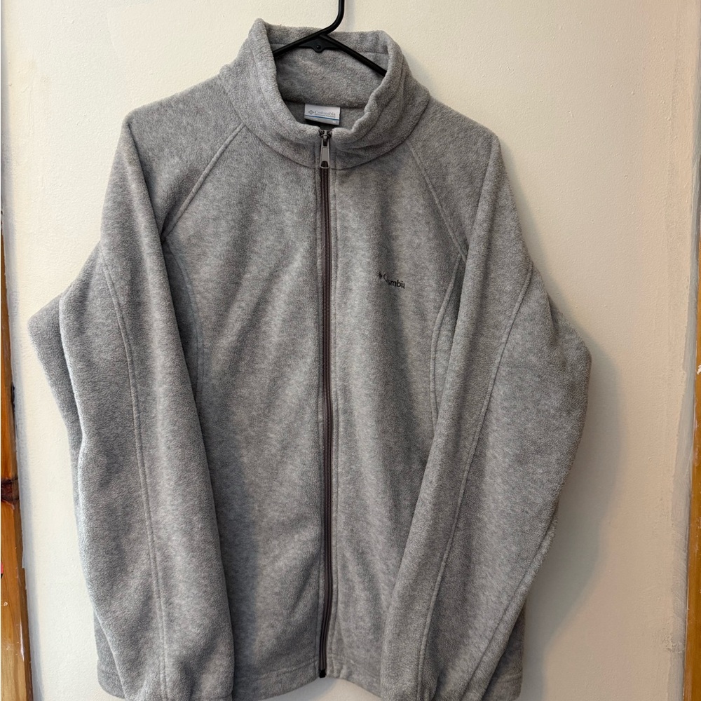 Columbia Light Gray Fleece Jacket